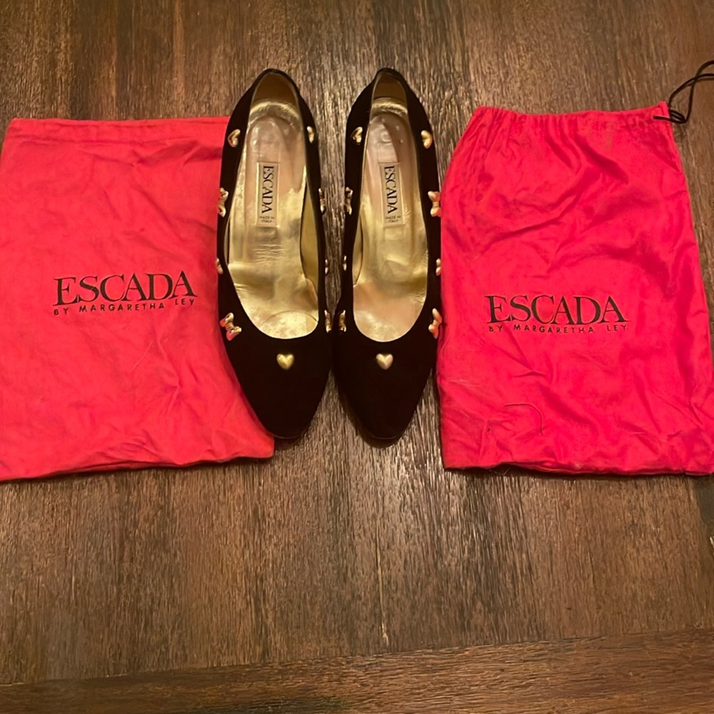 Vintage Escada suede shoes